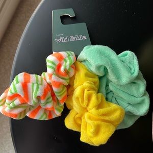 Brand New Scrunchie Set